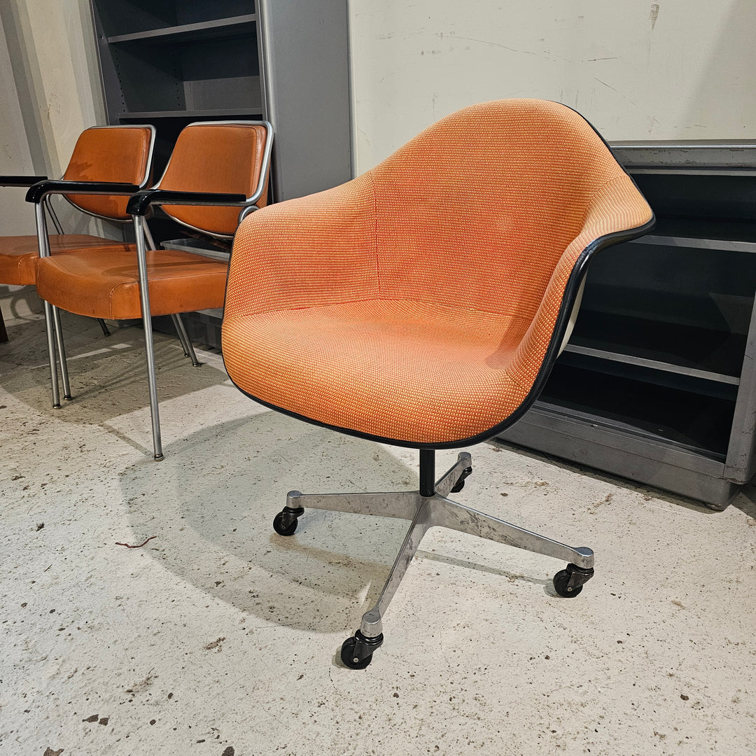 Eames Upholstered Swivel Chair