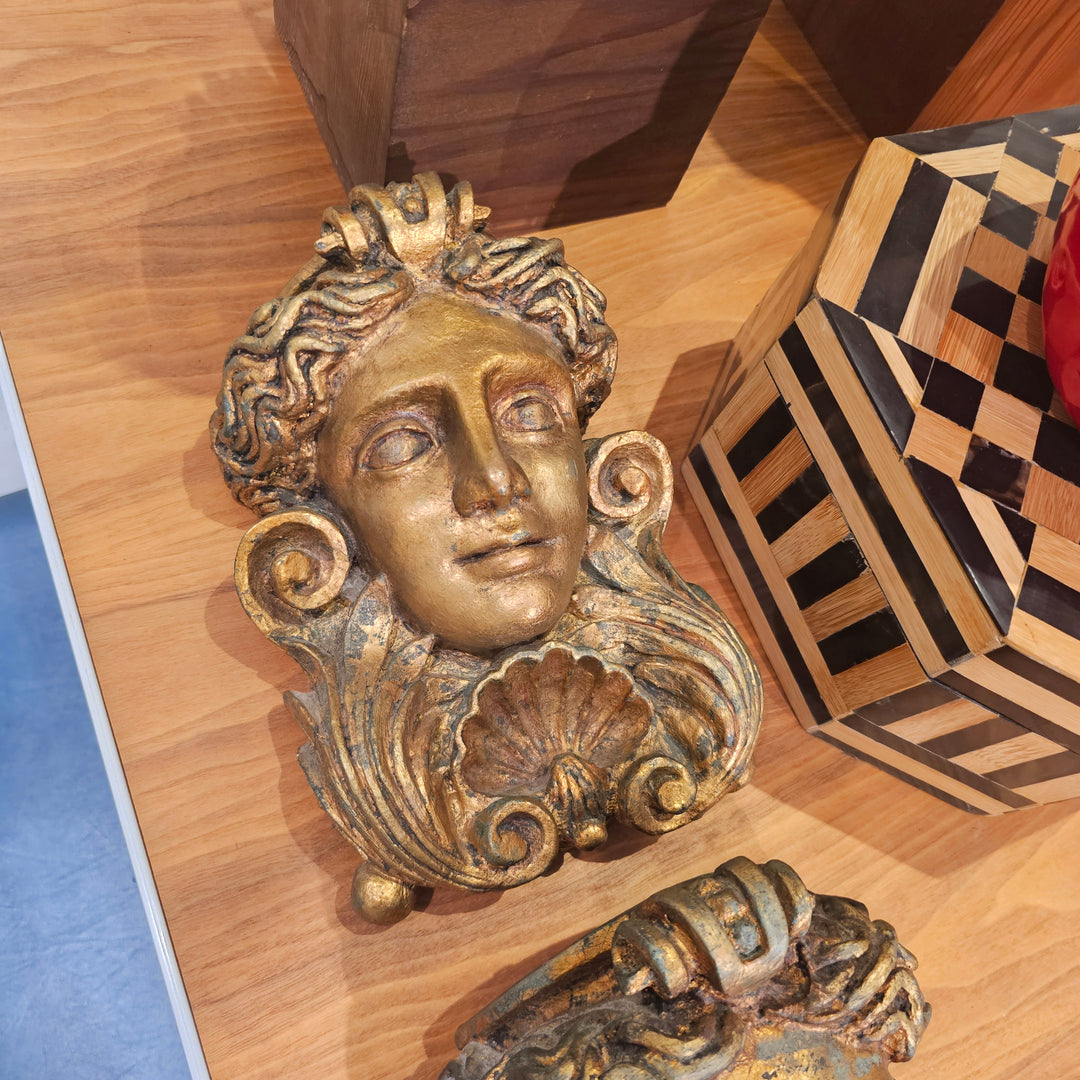 Vtg Wall Plaque Sculpture