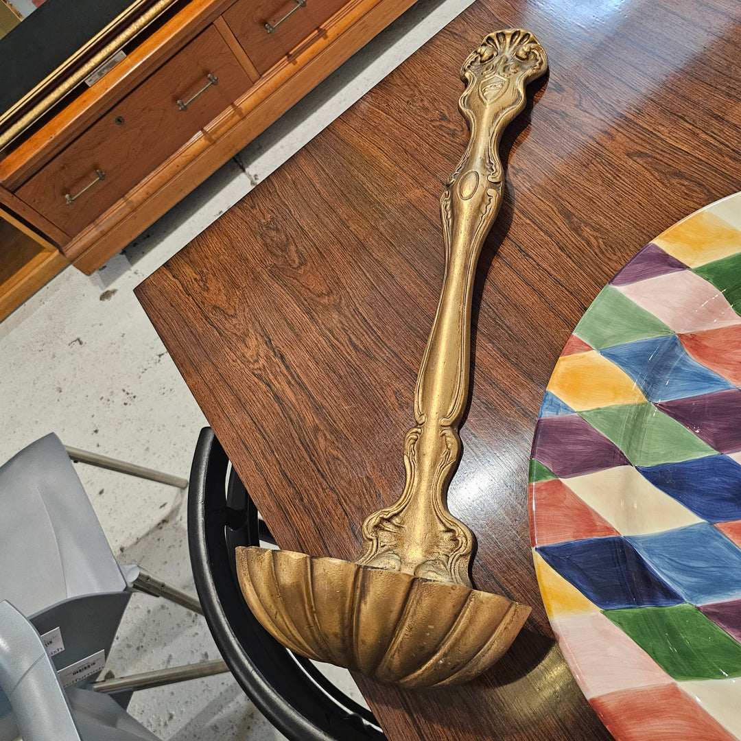 Vintage Ceramic Shell Wall Mount Spoon / Bowl