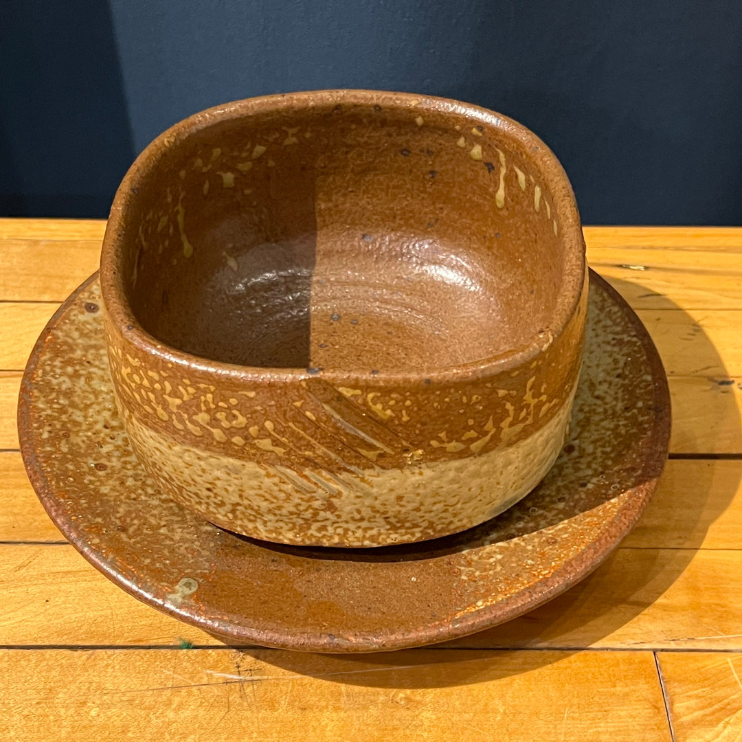 Robert Briscoe Stoneware Bowl/Plate Set (2)