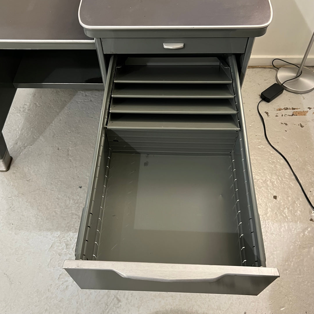 GF Generalaire Bi-level Metal Tanker Desk