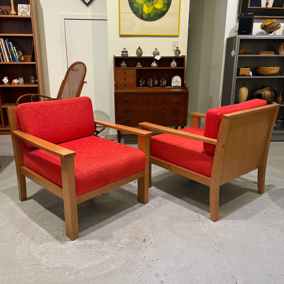 Eaton Contemporary Maple Lounge Chair w/Red Upholstery