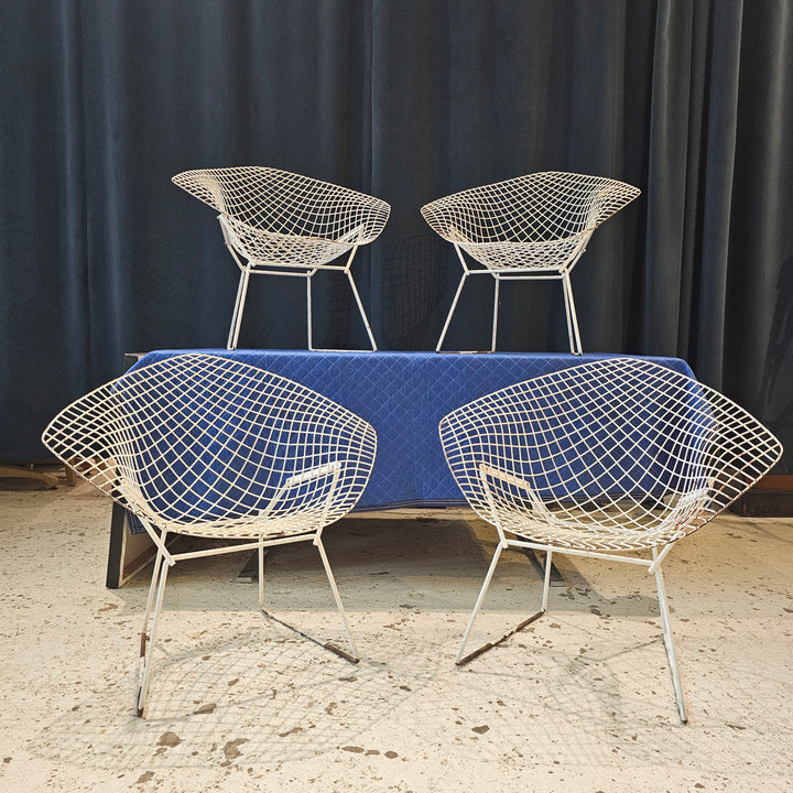 Bertoia Diamond Chair